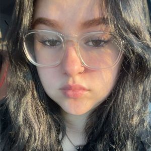 Meet your Posher, Khloey